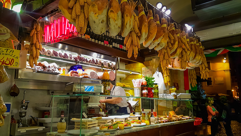 Mangiare in salumeria, una guida di From Home to Rome