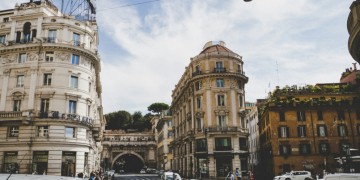 Guidare a Roma è una buona idea? Capirci di più tra ZTL, Zona 30, Cerbero...