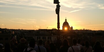 Sopravvivere alle notti tropicali: idee contro l'afa a Roma - From Home to Rome